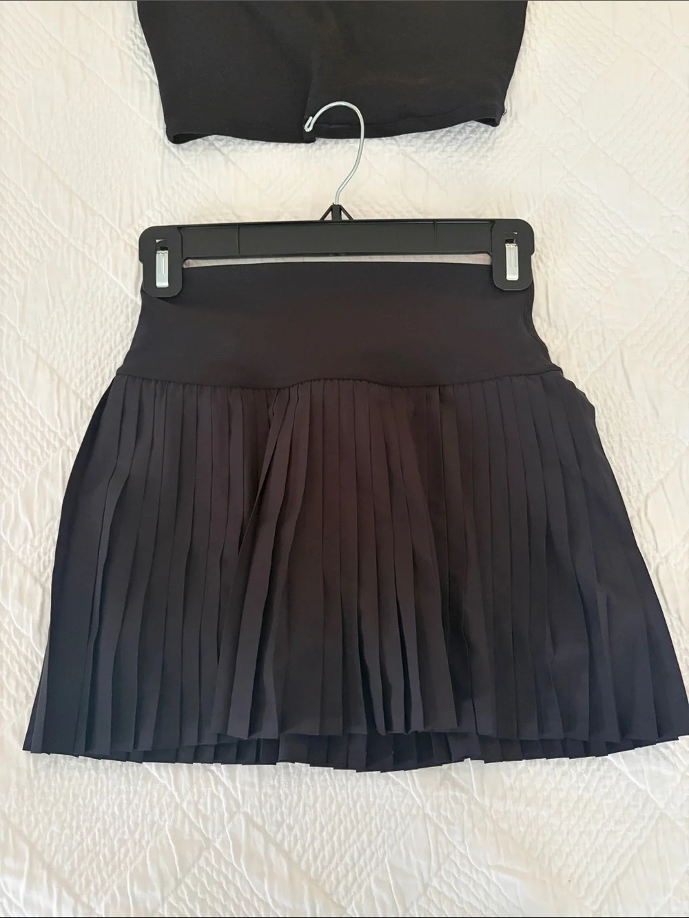 ALO Yoga Black Pleated Skater Skirt and Top Set XS